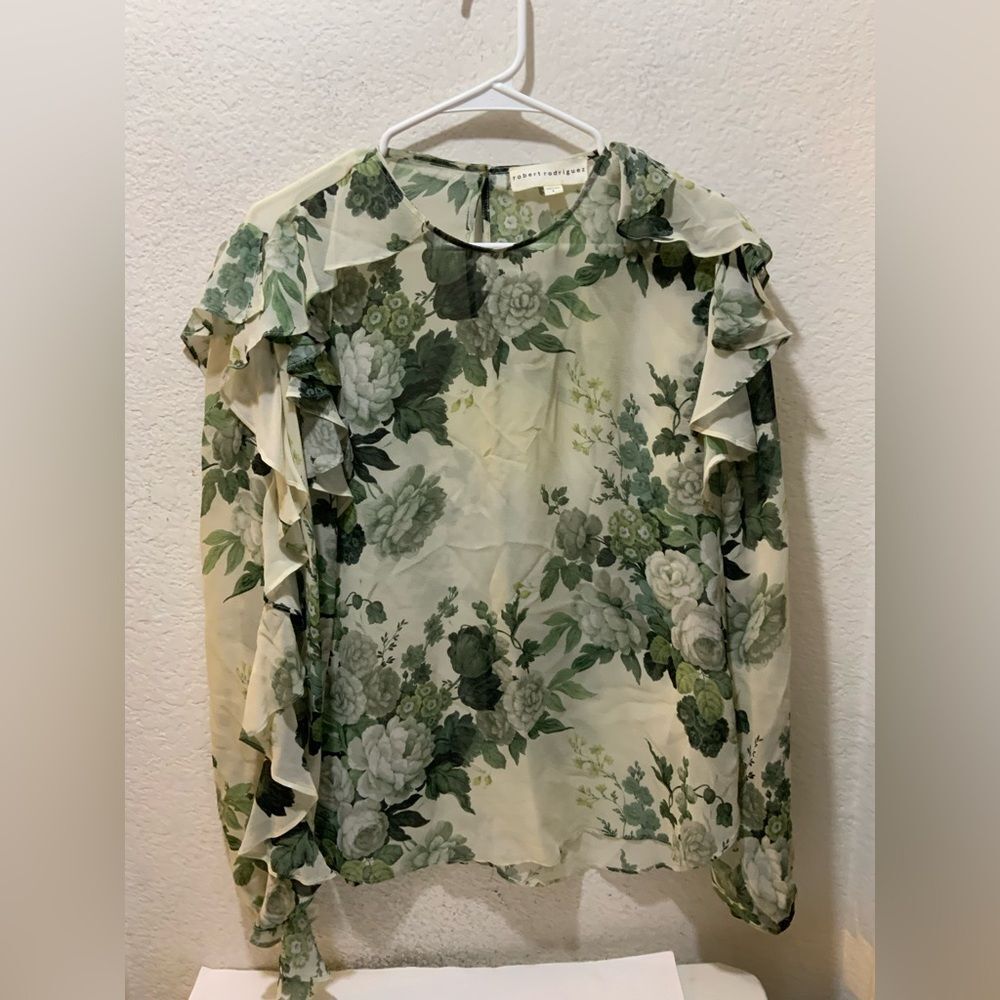 Robert Rodriguez green floral 100% silk top size 8 ruffle accents